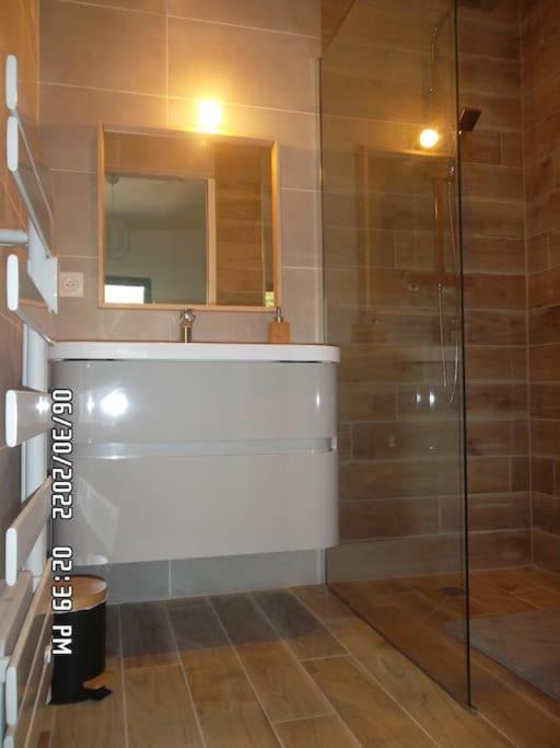 Maison Moderne Pour 4- 5 Personnes